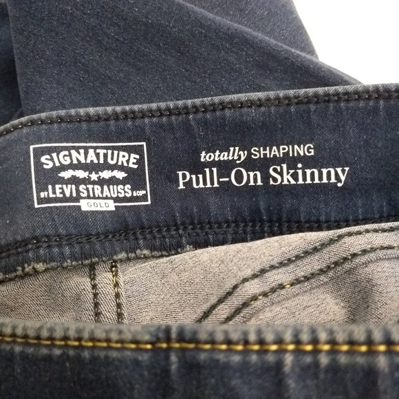 Levis Signature Gold Size 2L Totally Shaping Jeans - Picture 5 of 6